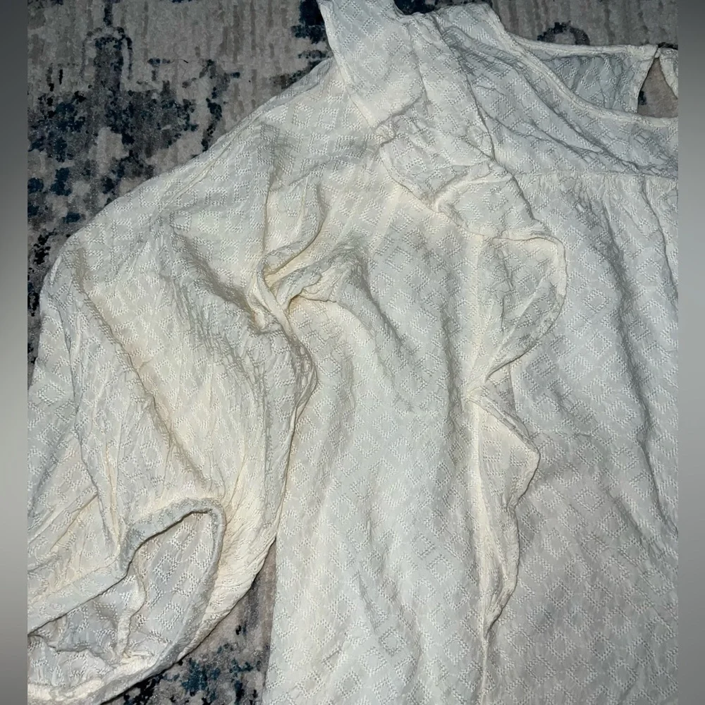 White Ruffled Top - Picture 2 of 4